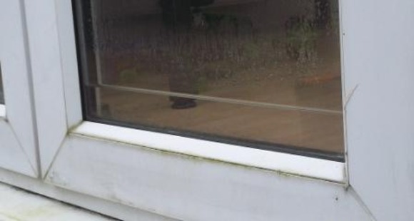 Faulty double glazed unit in Oxford Building Survey
